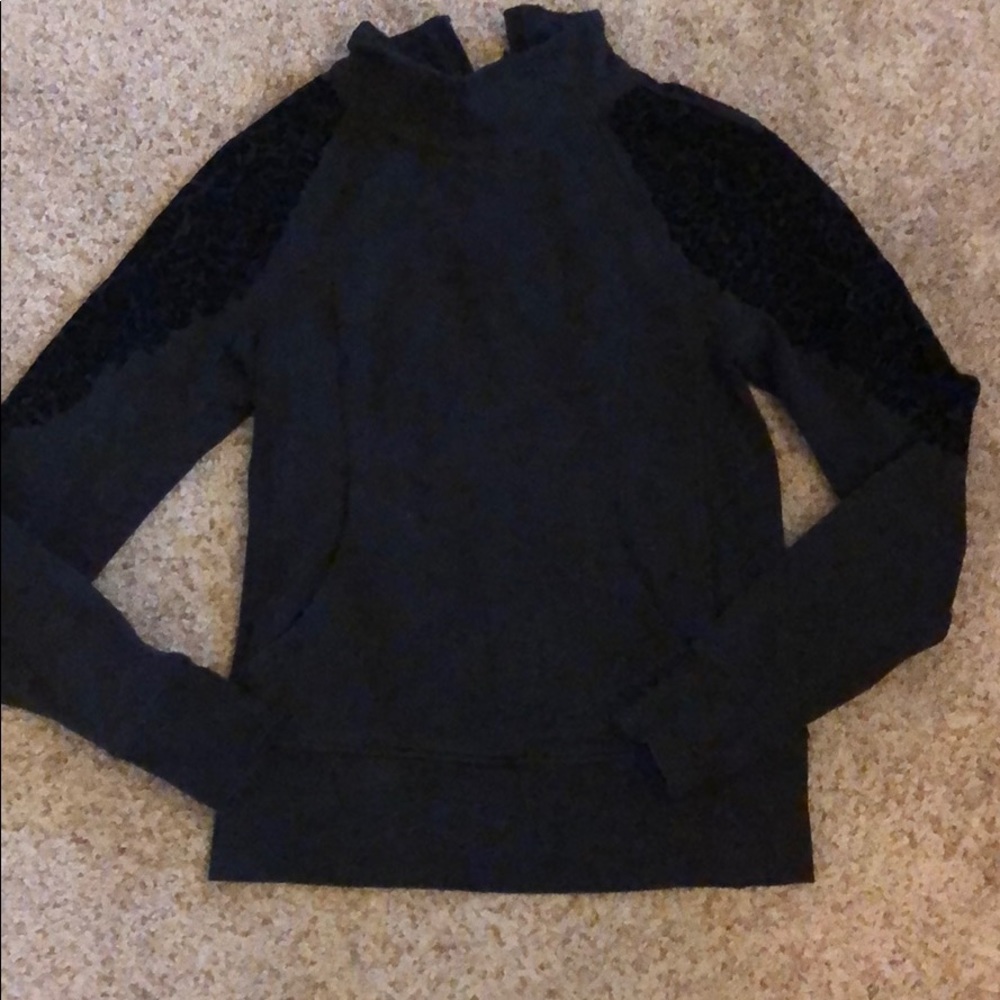 Lulu lemon sweatshirt